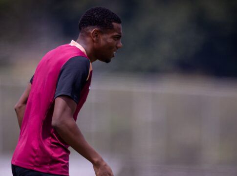 André, volante do Corinthians, em treino do clube