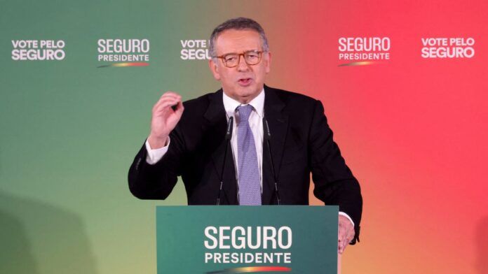 Portugueses votam para presidente com socialista em vantagem contra ultradireita