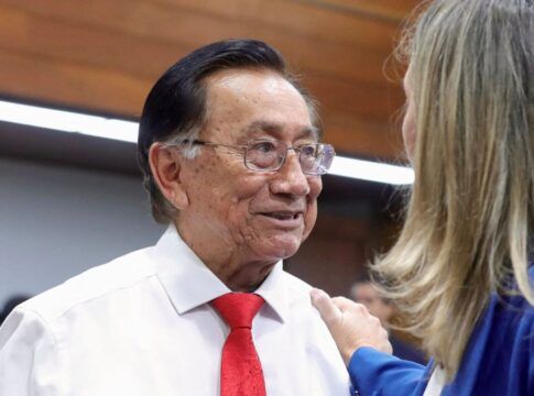 Peru elege Balcázar como presidente interino após afastamento de Jeri