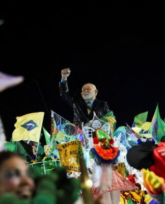 Boneco do Lula da Acadêmicos de Niterói