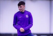 Breno Bidon iniciou sua transição física e pode voltar a estar à disposição do Corinthians logo