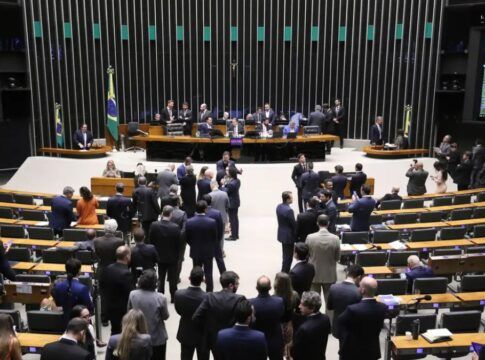 Câmara aprova projeto que cria a Universidade Federal do Esporte