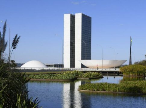 Brasil mantém 107ª posição em ranking de corrupção e repete segunda pior pontuação