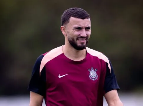 O Corinthians precisava inscrever Zakaria Labyad no Paulista ainda nesta sexta-feira (20/02) para tê-lo contra a Portuguesa