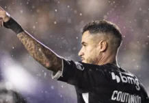 Coutinho comemora gol em Vasco x Botafogo pelo Campeonato Carioca 2026