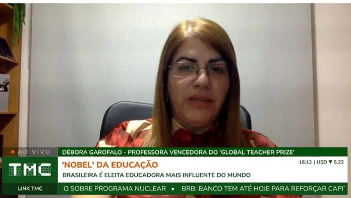 A professora brasileira Débora Garofalo