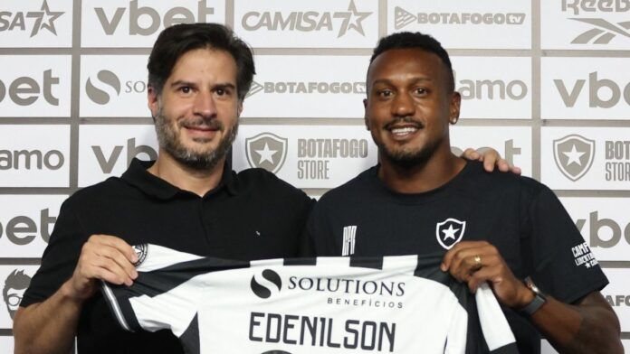 Edenilson é apresentado no Botafogo e minimiza crise financeira do clube carioca