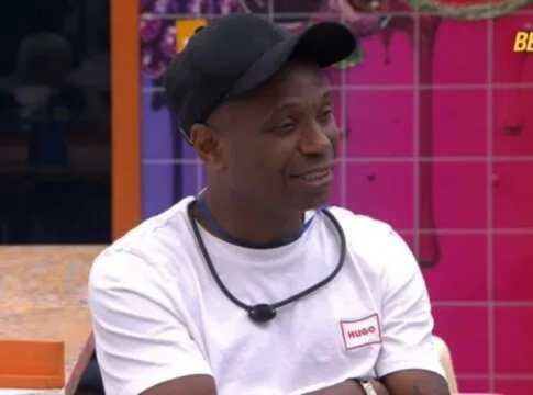 Edilson Capetinha empurra Leandro Boneco com cotovelo no rosto e deve ser expulso do BBB 26