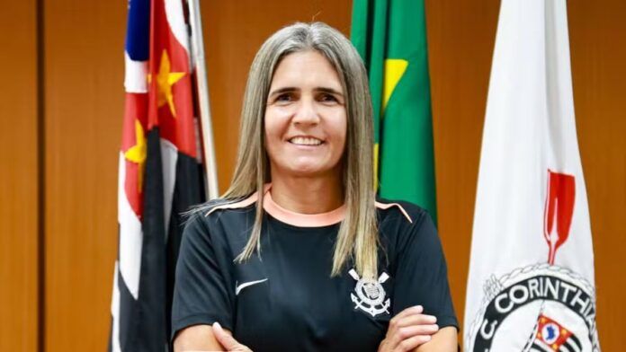 Emily Lima assume comando do Corinthians feminino e estreia contra Palmeiras