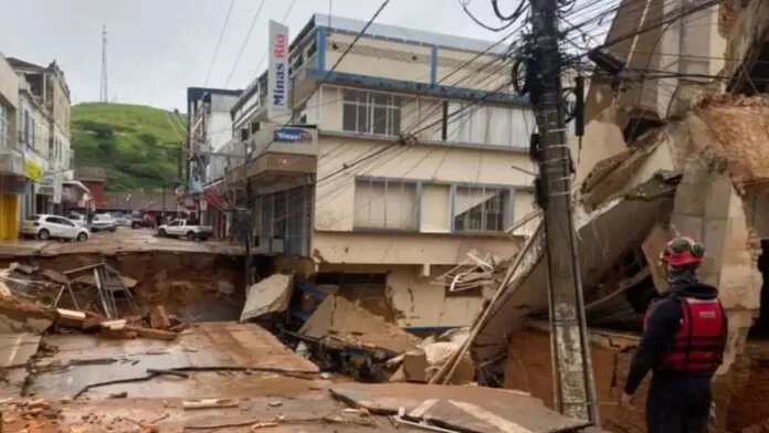 Governo de MG decreta luto de três dias após mortes causadas por chuvas