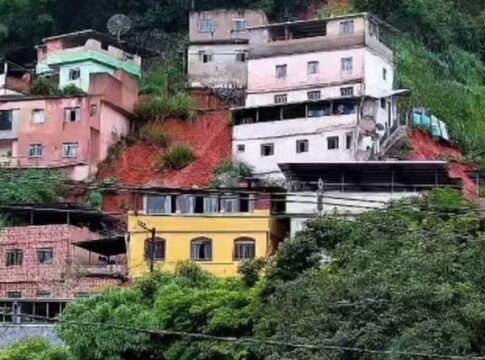 Fortes chuvas em Juiz de Fora (MG) deixam 19 mortos e 45 desaparecidos