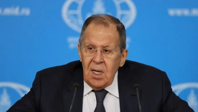 Ainda há longo caminho nas negociações sobre Ucrânia, diz chanceler russo