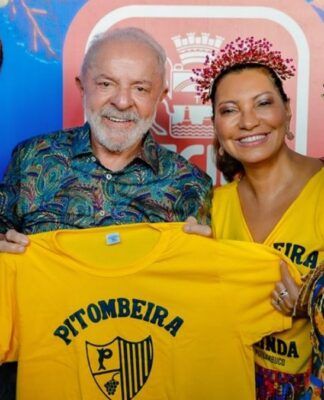 Lula e Janja com João Campos e Tabata Amaral no Galo da Madrugada, no Recife