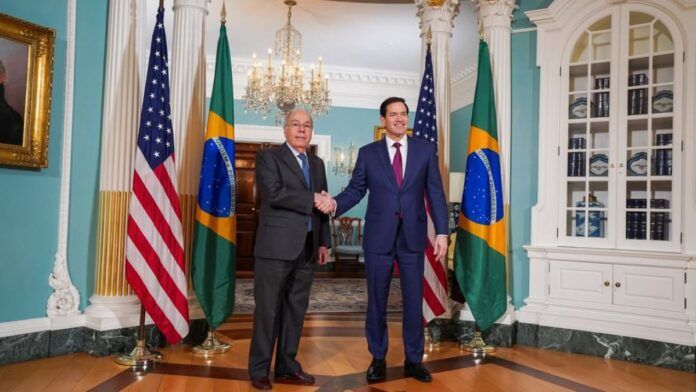 Mauro Vieira e Marco Rubio discutem comércio e segurança em conversa telefônica