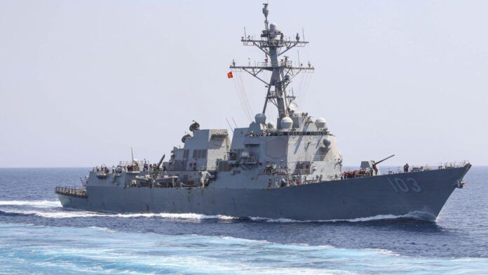 Dois navios da Marinha dos EUA colidem, confirma Comando Sul