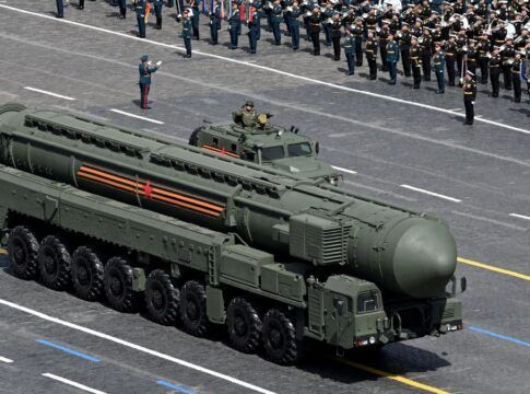 Kremlin afirma que Rússia continuará sendo potência nuclear responsável