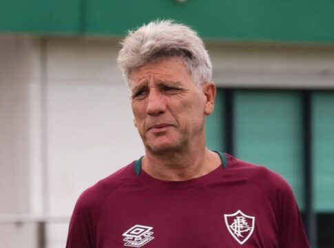 Vasco sonda Renato Gaúcho para assumir equipe após demissão de Fernando Diniz