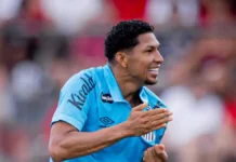 Rony comemora gol marcado na partida entre Noroeste e Santos pelo Paulistão 2026