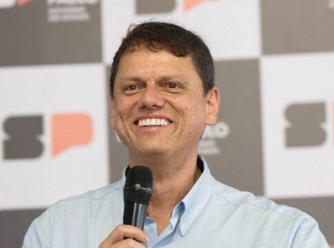 Paraná Pesquisas: Tarcísio lidera pesquisa para governo de SP em todos os cenários