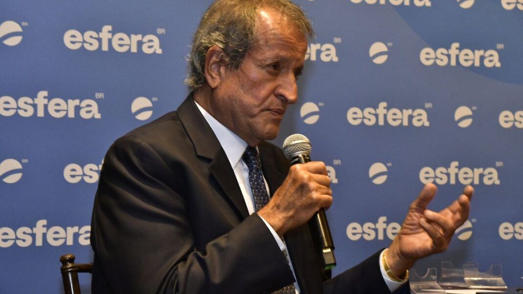 Valdemar Costa Neto em evento do Instituto Esfera