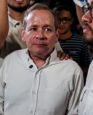 Polícia da Venezuela prende opositor horas após libertação, a pedido do Ministério Público