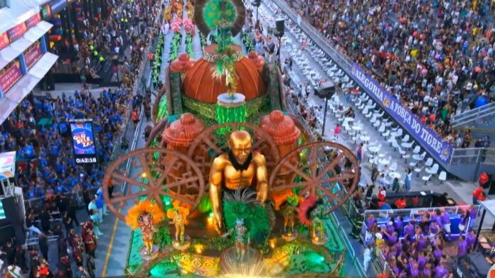 Panes, cores, homenagens e acidentes: veja como foi a segunda noite de desfiles em SP